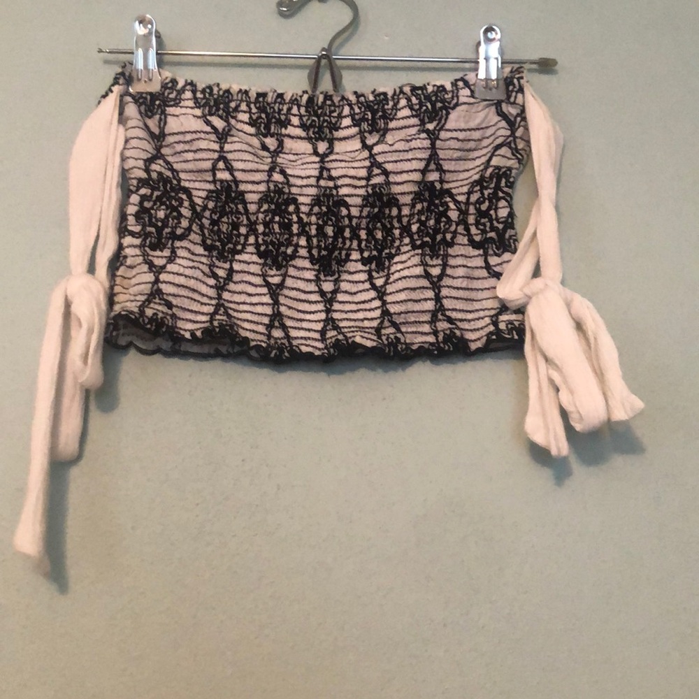 Two piece set - Picture 2 of 4